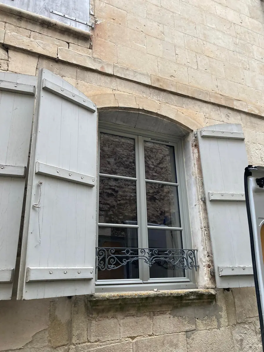 f. bois apres 2 segond maison chaboisson